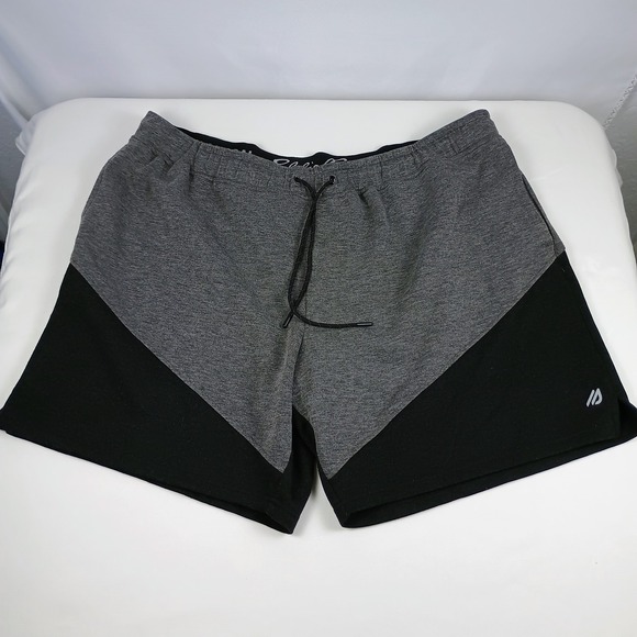 Eddie Bauer Shorts Mens 3X Gray & Black Activewear Free-Dry Drawstring - Picture 1 of 7